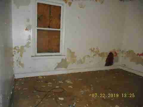 10410 Crocuslawn (17)_m.jpg